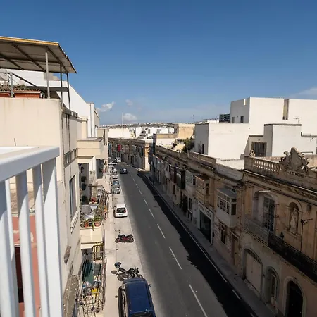Lägenhet Homey 1br With Balcony In Heart Of Malta By 360 Estates *