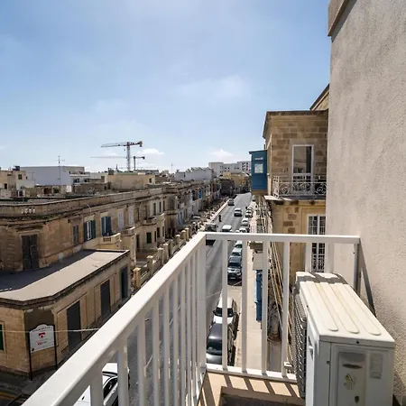 Lägenhet Homey 1br With Balcony In Heart Of Malta By 360 Estates