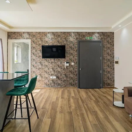 Homey 1br With Balcony In Heart Of Malta By 360 Estates * Μπιρκιρκάρα
