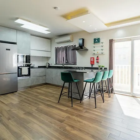 Homey 1br With Balcony In Heart Of Malta By 360 Estates *