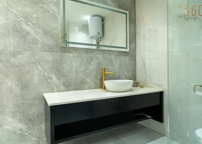 Homey 1br With Balcony In Heart Of Malta By 360 Estates Lejlighed *