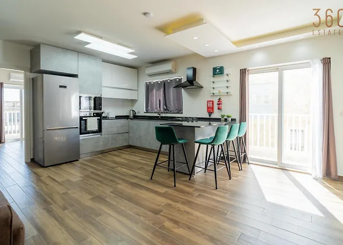 Homey 1br With Balcony In Heart Of Malta By 360 Estates *